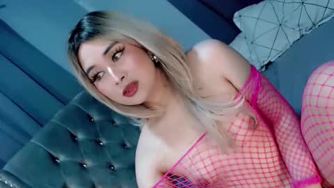 LOVE online show from May 15, 2026, 2:40 am
