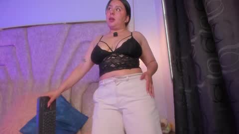 francheska121 online show from April 5, 2026, 3:31 pm