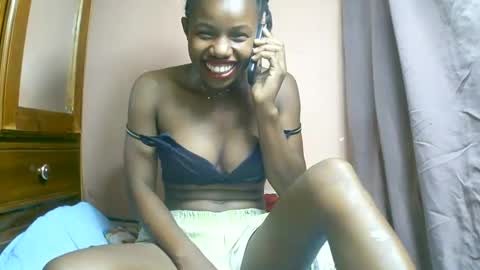 Snapshot of franciefrancie chatting on March 3, 2025, 9:00 am francilla online show from March 3, 2025, 9:00 am