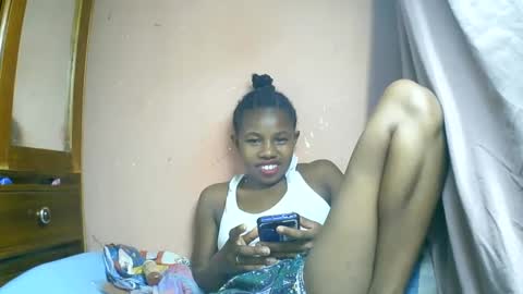 Snapshot of franciefrancie chatting on March 5, 2025, 1:28 pm francilla online show from March 5, 2025, 1:28 pm