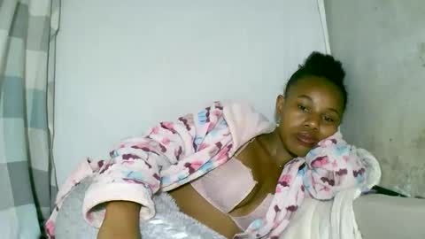 Snapshot of franciefrancie chatting on October 8, 2025, 7:11 pm francilla online show from October 8, 2025, 7:11 pm