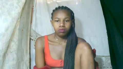 Snapshot of franciefrancie chatting on October 12, 2025, 4:11 am francilla online show from October 12, 2025, 4:11 am