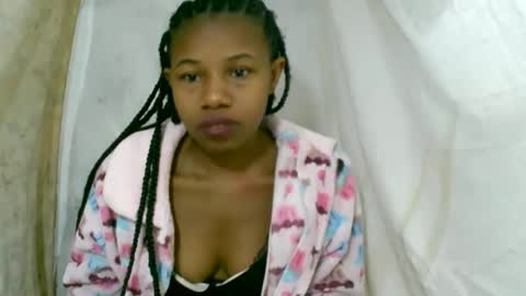 Snapshot of franciefrancie chatting on October 15, 2025, 5:51 am francilla online show from October 15, 2025, 5:51 am