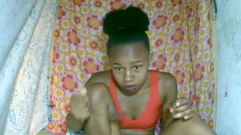 Snapshot of franciefrancie chatting on November 19, 2025, 6:13 am francilla online show from November 19, 2025, 6:13 am