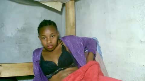 Snapshot of franciefrancie chatting on December 4, 2025, 10:51 pm francilla online show from December 4, 2025, 10:51 pm