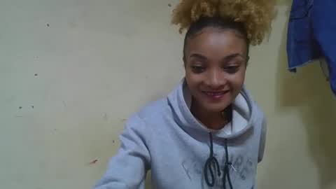 Snapshot of francinoli chatting on May 13, 2026, 3:59 am Francinoli online show from May 13, 2026, 3:59 am