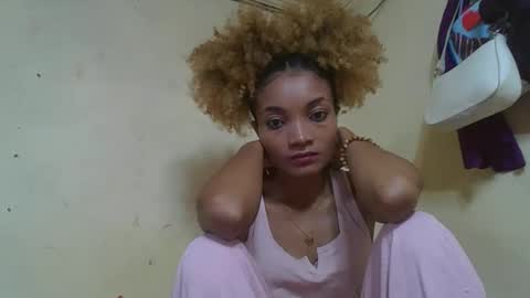 Snapshot of francinoli chatting on May 21, 2026, 5:36 am Francinoli online show from May 21, 2026, 5:36 am
