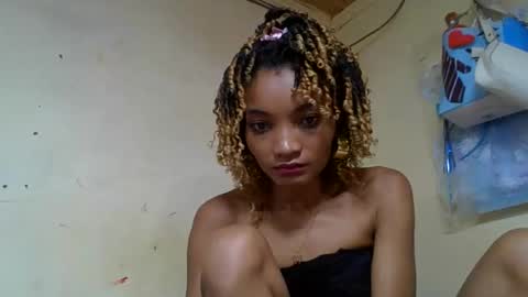 Snapshot of francinoli chatting on May 30, 2026, 5:48 am Francinoli online show from May 30, 2026, 5:48 am