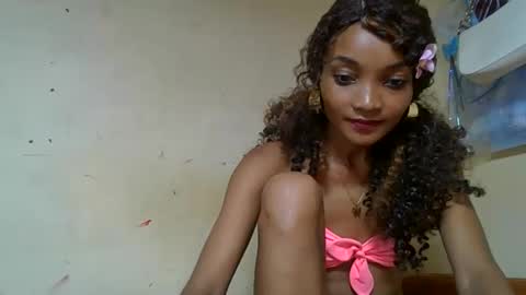 Snapshot of francinoli chatting on June 2, 2026, 10:50 am Francinoli online show from June 2, 2026, 10:50 am