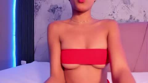 Snapshot of francis_leams chatting on July 23, 2026, 8:07 pm Laura online show from July 23, 2026, 8:07 pm