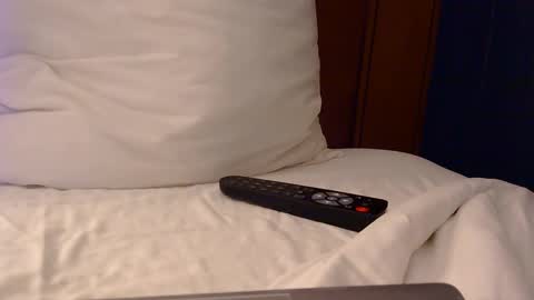 Snapshot of frank1026 chatting on March 19, 2026, 1:42 am frank1026 online show from March 19, 2026, 1:42 am