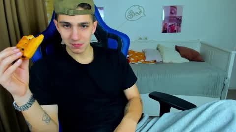 Frank online show from October 28, 2025, 4:49 am