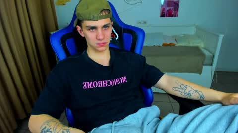 Frank online show from April 28, 2026, 4:06 am