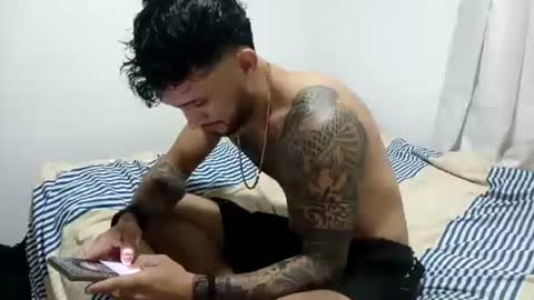 frankdanielsmolano online show from June 20, 2026, 3:42 am