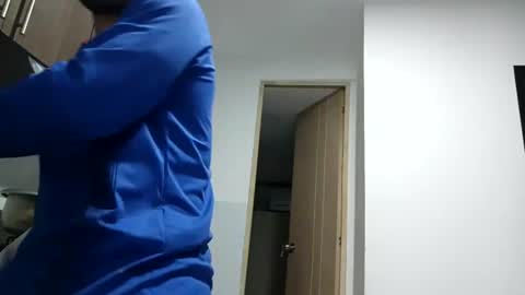 frankdanielsmolano online show from June 24, 2026, 4:22 am