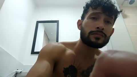 frankdanielsmolano online show from July 22, 2026, 3:42 am