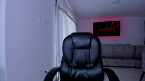 Snapshot of frankfarrellx chatting on February 12, 2025, 6:40 pm Frank Farrell. Hey remember to give me a thumbs up Ty online show from February 12, 2025, 6:40 pm