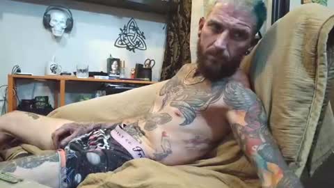 Frankie DRay   LikeFollowShareBuild online show from June 19, 2026, 4:28 am