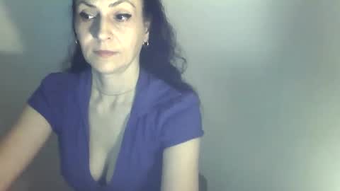 frankieteasing online show from January 11, 2025, 4:25 pm