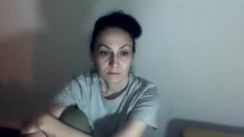 frankieteasing online show from February 4, 2026, 10:15 pm