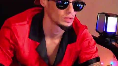 Snapshot of frankoafterdark chatting on November 18, 2025, 3:45 am Franco online show from November 18, 2025, 3:45 am