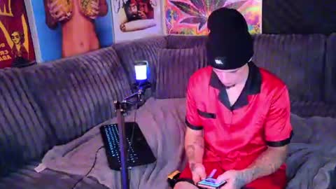 Snapshot of frankoafterdark chatting on November 23, 2025, 2:33 am Franco online show from November 23, 2025, 2:33 am