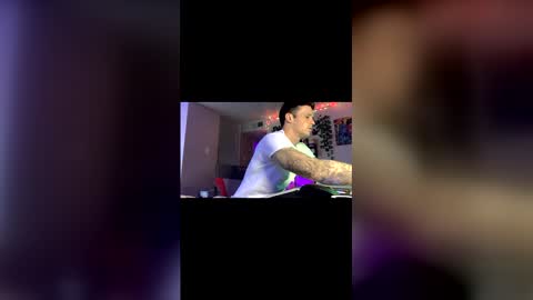 Snapshot of frankoafterdark chatting on March 10, 2026, 7:30 pm Franco online show from March 10, 2026, 7:30 pm