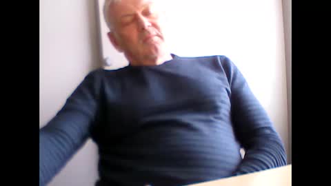 Snapshot of frannkboy61 chatting on March 24, 2026, 11:37 am frannkboy61 online show from March 24, 2026, 11:37 am