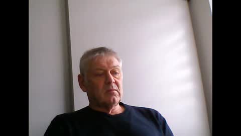 Snapshot of frannkboy61 chatting on April 2, 2026, 12:03 pm frannkboy61 online show from April 2, 2026, 12:03 pm
