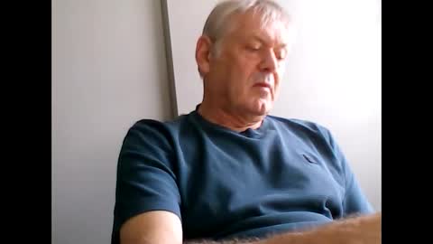Snapshot of frannkboy61 chatting on June 4, 2026, 3:07 pm frannkboy61 online show from June 4, 2026, 3:07 pm