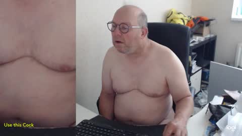 Snapshot of fransje_ chatting on June 7, 2026, 6:39 am Fransje online show from June 7, 2026, 6:39 am