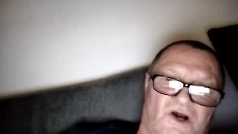 Wolfi online show from February 3, 2025, 2:34 pm