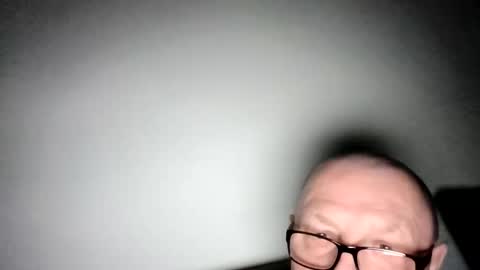 Wolfi online show from February 15, 2026, 3:53 pm