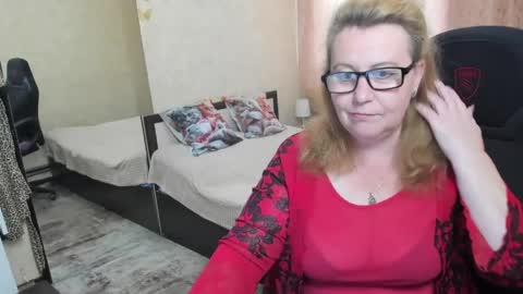 Snapshot of fraumartha chatting on May 7, 2026, 12:43 pm FrauMartha online show from May 7, 2026, 12:43 pm