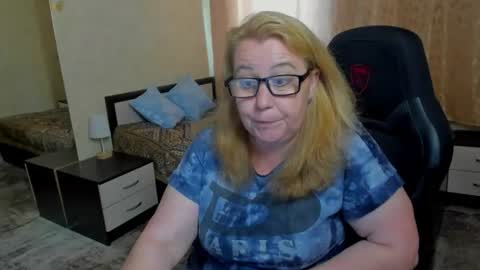 Snapshot of fraumartha chatting on June 14, 2026, 1:13 pm FrauMartha online show from June 14, 2026, 1:13 pm