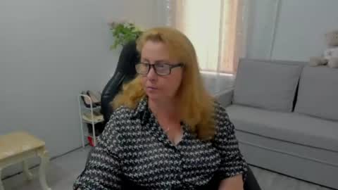 Snapshot of fraumartha chatting on July 11, 2026, 1:25 pm FrauMartha online show from July 11, 2026, 1:25 pm
