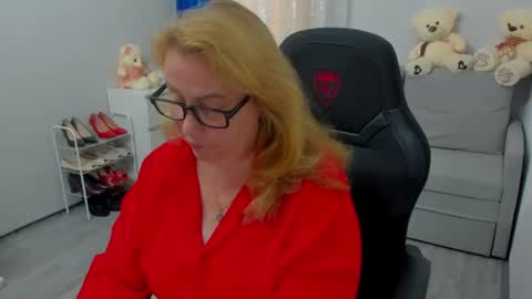 Snapshot of fraumartha chatting on July 21, 2026, 12:51 pm FrauMartha online show from July 21, 2026, 12:51 pm