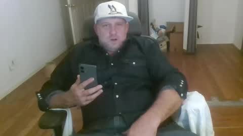 Snapshot of freakpopsickle69 chatting on November 25, 2025, 4:12 am poundyouout1969 online show from November 25, 2025, 4:12 am