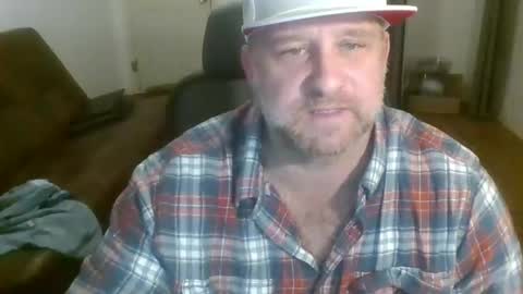 Snapshot of freakpopsickle69 chatting on February 4, 2026, 2:17 am poundyouout1969 online show from February 4, 2026, 2:17 am