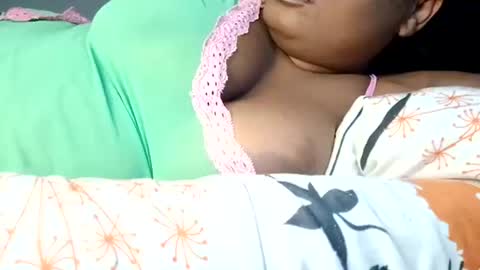 Snapshot of freaky08 chatting on December 2, 2024, 7:05 pm freaky08 online show from December 2, 2024, 7:05 pm