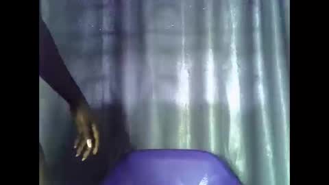 Snapshot of freaky_brula chatting on October 28, 2025, 10:08 am freaky brula online show from October 28, 2025, 10:08 am