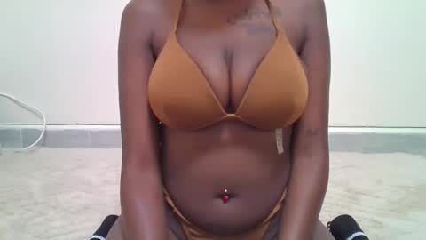 freaky_shade online show from March 25, 2026, 10:21 am
