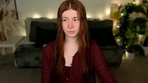 Snapshot of freckle_diyana chatting on June 12, 2026, 7:07 am Diyana online show from June 12, 2026, 7:07 am