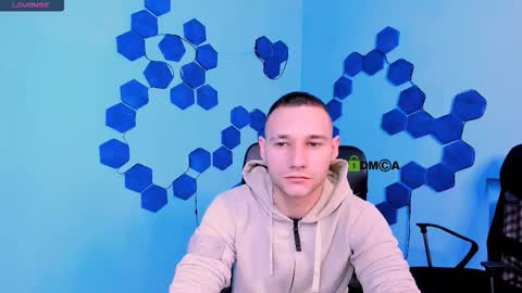 Snapshot of fred_strong chatting on December 5, 2025, 10:57 am Freddy online show from December 5, 2025, 10:57 am