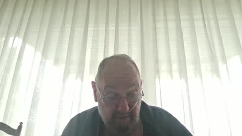Snapshot of fredaldavid chatting on May 6, 2026, 8:30 am David Fredal online show from May 6, 2026, 8:30 am