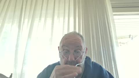 Snapshot of fredaldavid chatting on May 13, 2026, 8:55 am David Fredal online show from May 13, 2026, 8:55 am