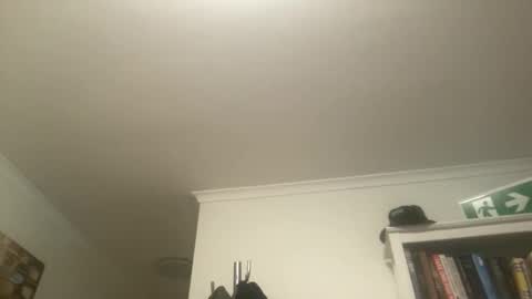 Snapshot of freddy3399 chatting on December 18, 2025, 8:42 am freddy3399 online show from December 18, 2025, 8:42 am