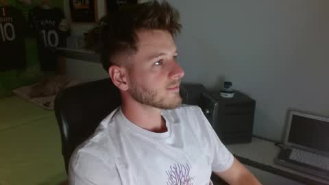 Snapshot of freddy_star chatting on May 11, 2026, 8:50 pm Frederick Perin online show from May 11, 2026, 8:50 pm