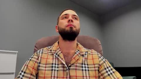 Snapshot of free_man___ chatting on October 15, 2025, 2:17 pm Andrew online show from October 15, 2025, 2:17 pm