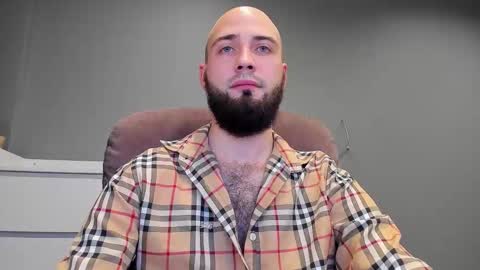 Snapshot of free_man___ chatting on November 8, 2025, 6:40 pm Andrew online show from November 8, 2025, 6:40 pm